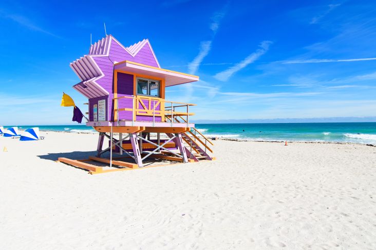 巴塞尔迈阿密海滩图片通过AdobeStock许可